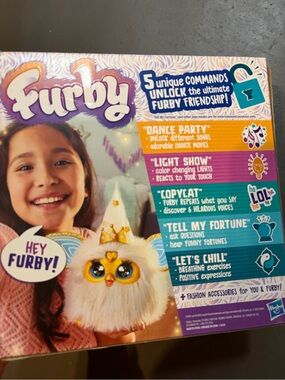 Gold Glam Furby Doll & Accessories- White & Gold